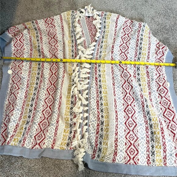 Cabi Love Carol Shawl Size M/L Knit Cardigan Fringe Geometric Poncho Tassel Boho - Picture 4 of 10